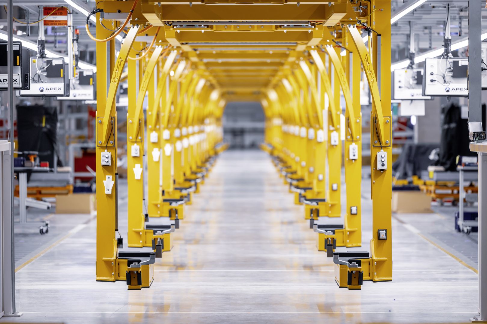 „Next Level Production”: Felkészültek a Mercedes-Benz gyárak a vállalat történetének eddigi legátfogóbb termékoffenzívájára